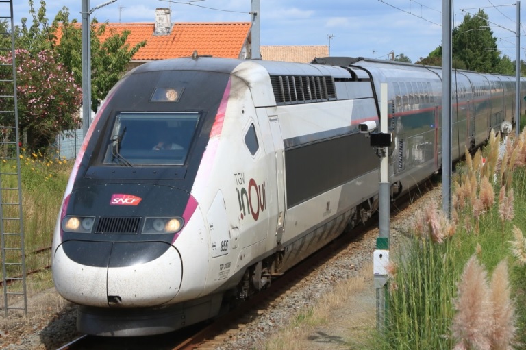 TGV 2N2 Euroduplex train