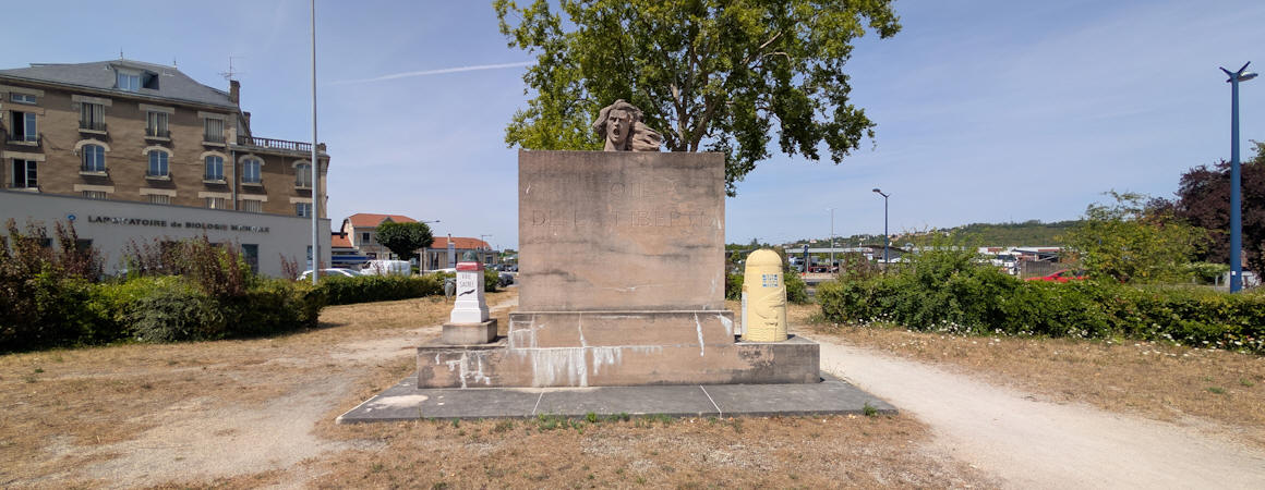 Monument to the Voie de la Liberté in Verdun, complete with Liberté and Voie Sacreé bornes
